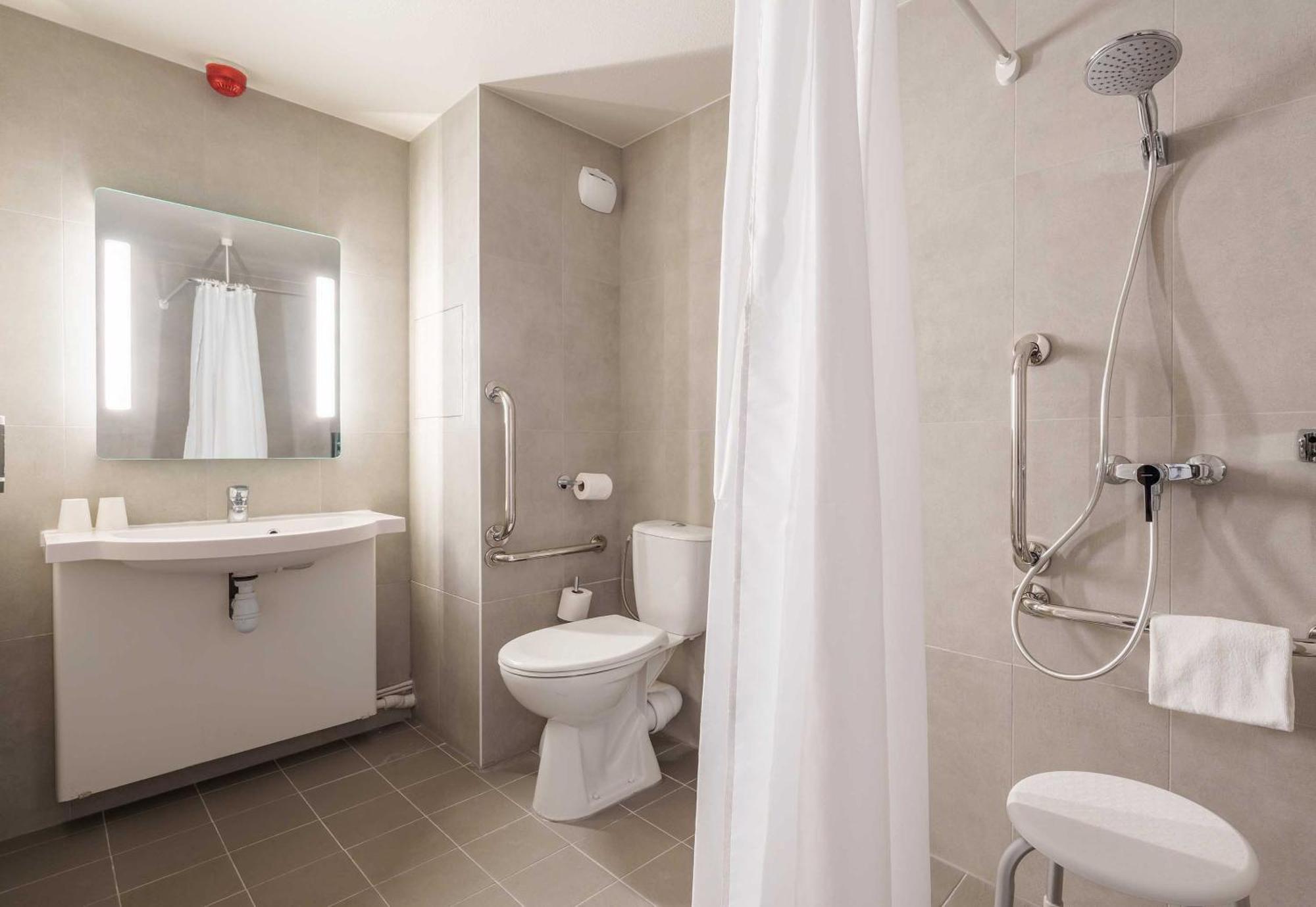 B&B Hotel Troyes Centre Bagian luar foto